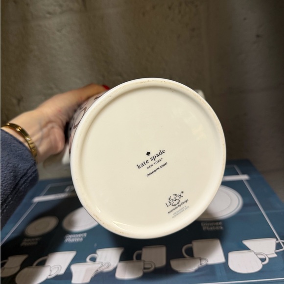 Kate Spade New York Charlotte Street Pitcher NWT - Picture 2 of 4